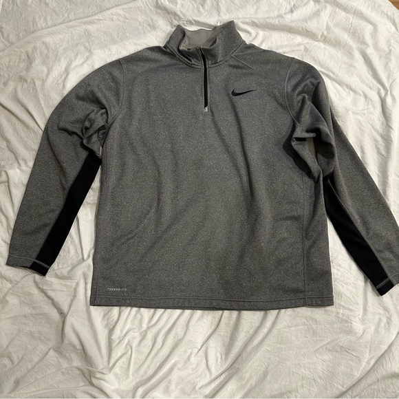Nike Therma-Fit Gray Pullover - Picture 1 of 3
